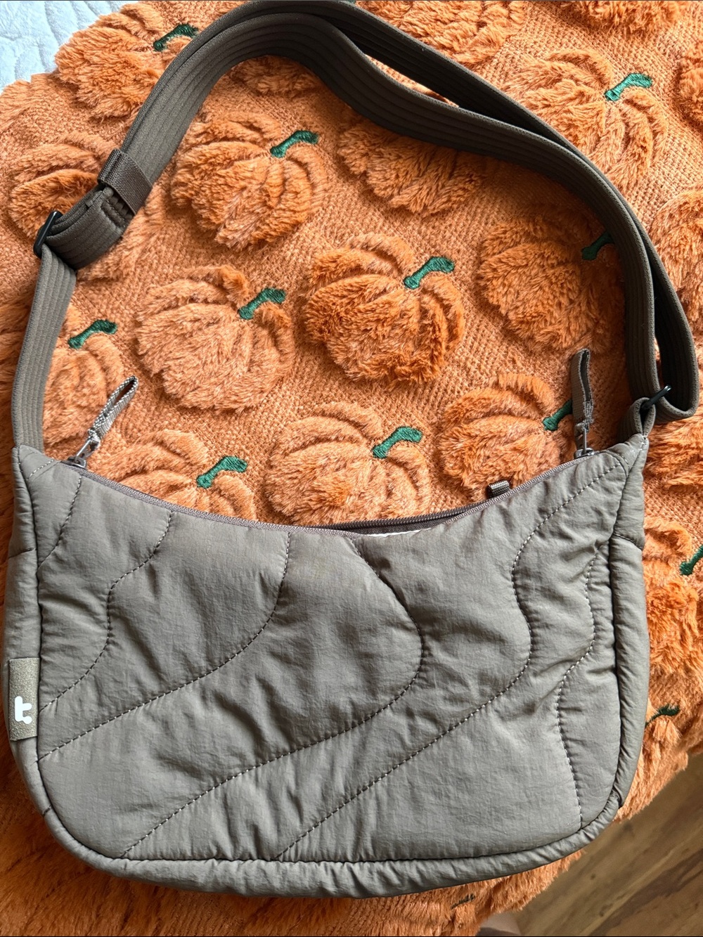 Quilted Shoulder Bag in Taupe - Comfortable Everyday Carry